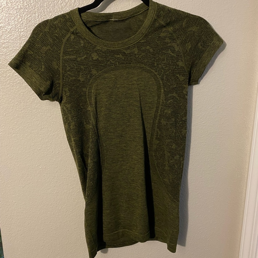 Lululemon Swiftly Tee